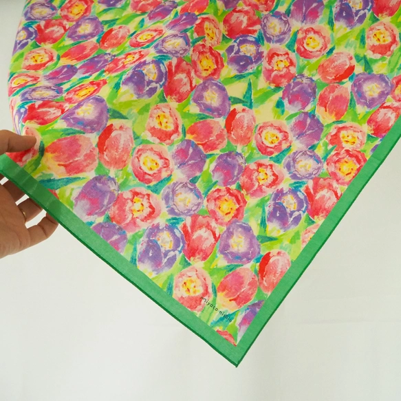 亦可用作絲巾的水彩手帕「pastel tulip」