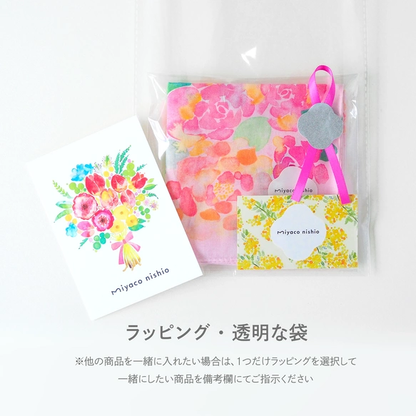 兼作絲巾的水彩畫手帕「草莓」