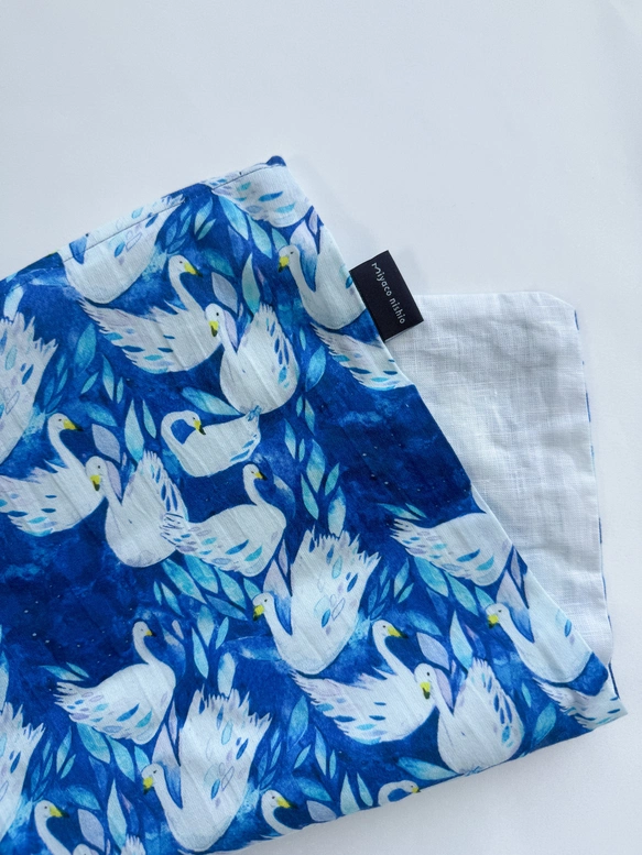 有機棉麻混紡抱枕套「Swan」